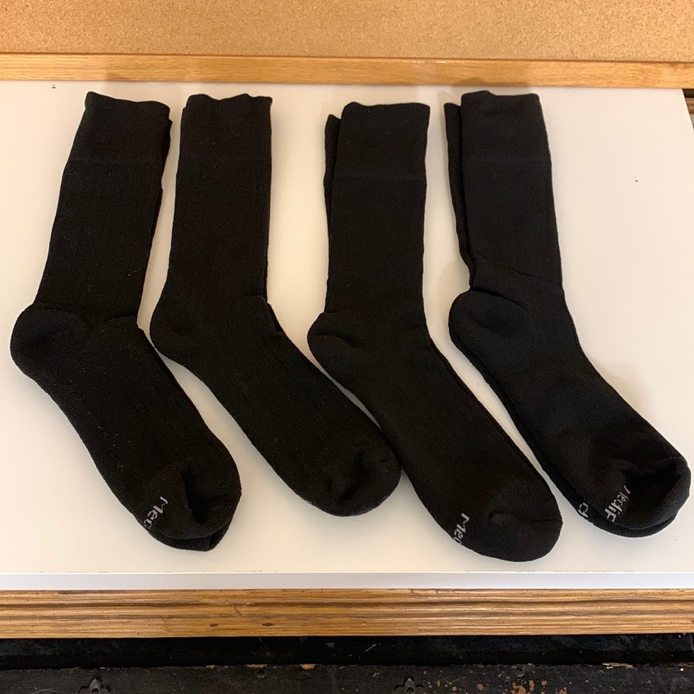Men’s Black Socks Medipeds  Lot  4 Pairs